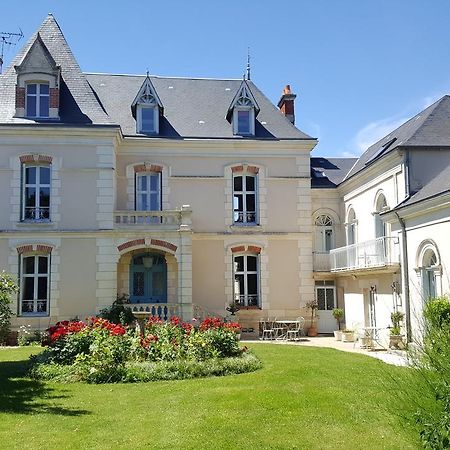 拉罗塞莱住宿加早餐旅馆 Neuville-du-Poitou 外观 照片